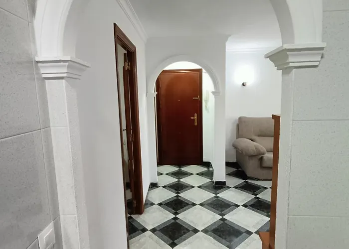 Piso Calidad Precio Junto A La Playa De La Victoria