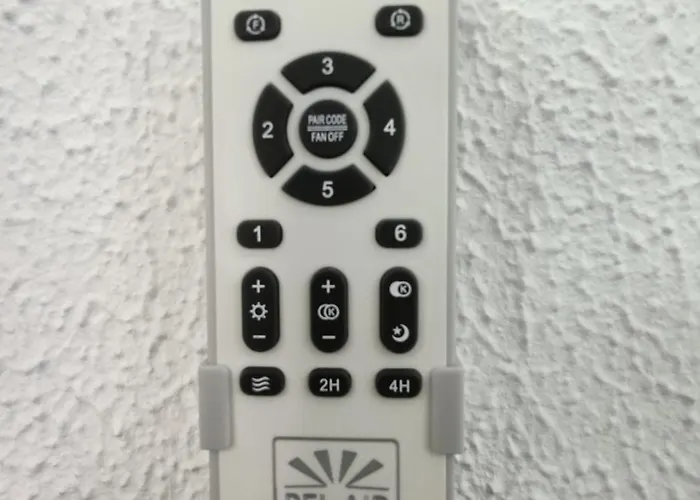 Piso Calidad Precio Junto A La Playa De La Victoria *