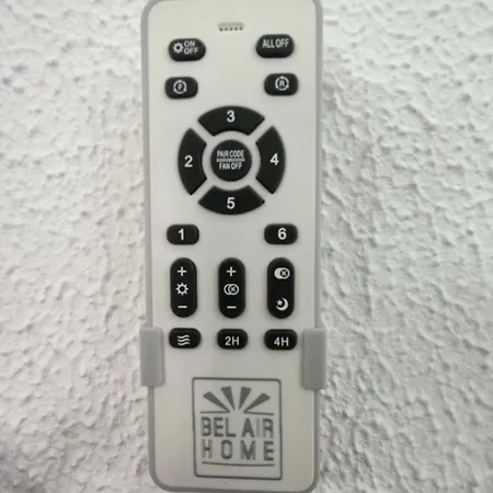 Piso Calidad Precio Junto A La Playa De La Victoria *