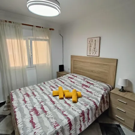 アパート Piso Calidad Precio Junto A La Playa De La Victoria カディス